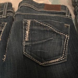 Buckle jeans